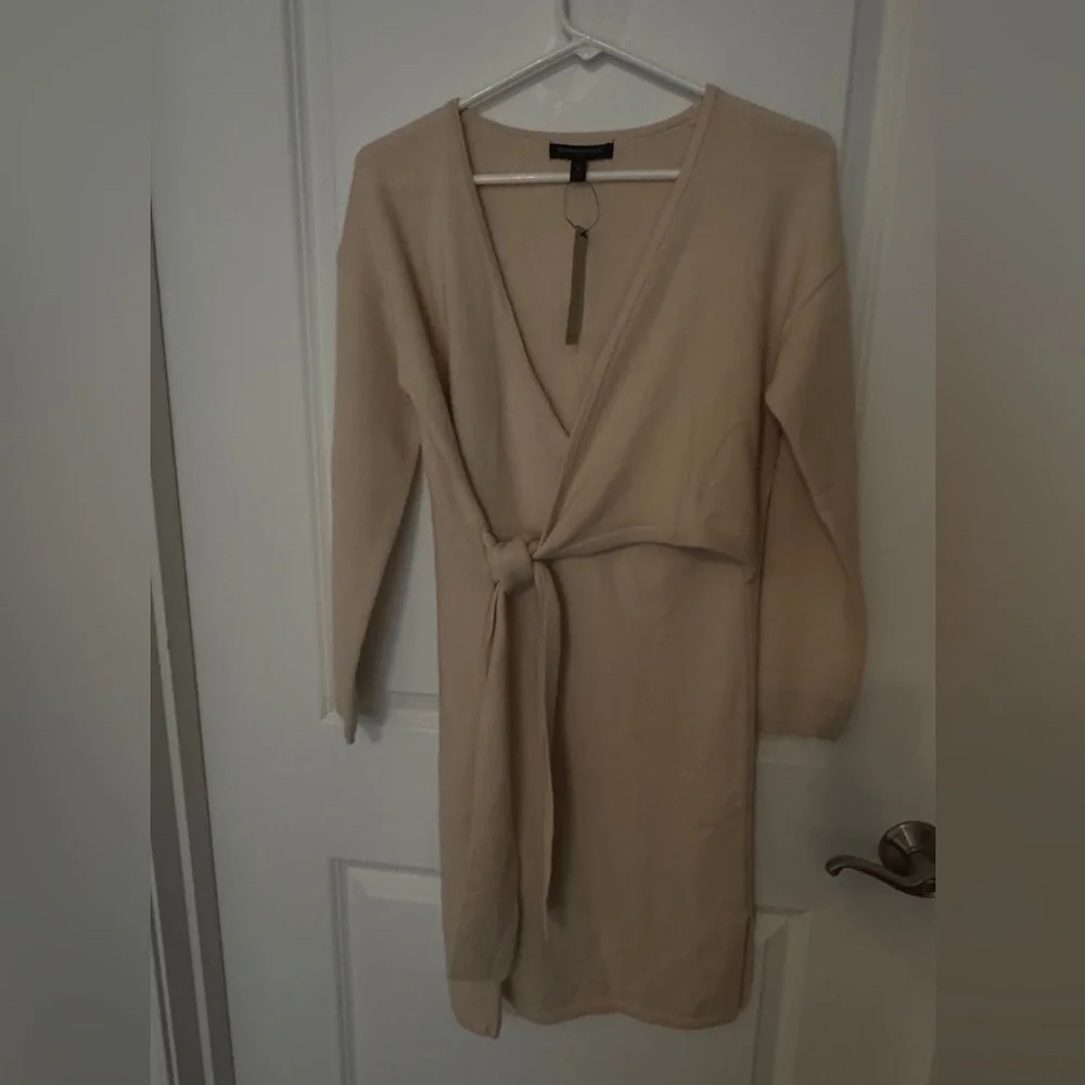 Banana Republic Long Sleeve Wrap Dress in Cream Color - Picture 1 of 7